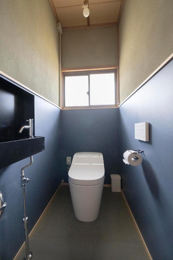 Coliving&Cafe SANDO Imabari Railway Station Eksteriør billede